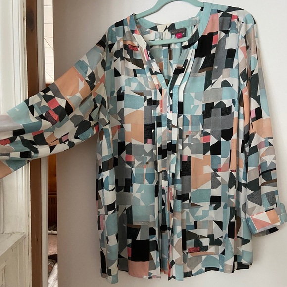 Vince Camuto Business Casual Top - Picture 2 of 5